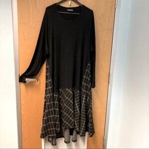 ALEMBIKA Sz XXL Lagenlook High Low Hem Line Knit Black top w/ Plaid Fabric Dress